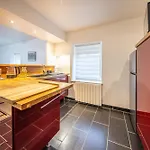 Bel Renove Avec De Beaux Volumes *