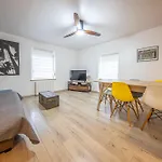 Bel Renove Avec De Beaux Volumes 아파트 *