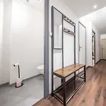 Bel Renove Avec De Beaux Volumes