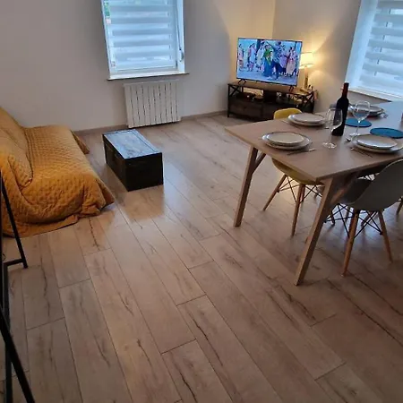 Bel Renove Avec De Beaux Volumes *