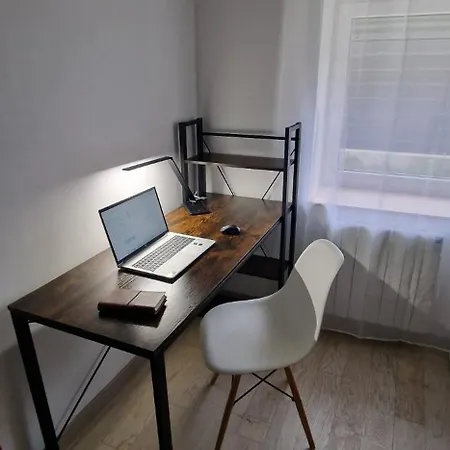 Bel Renove Avec De Beaux Volumes *