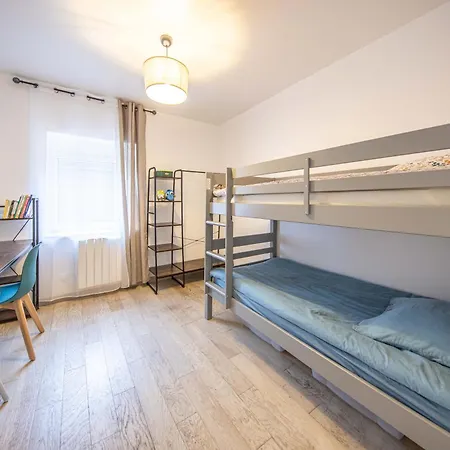 Bel Renove Avec De Beaux Volumes Appartement *