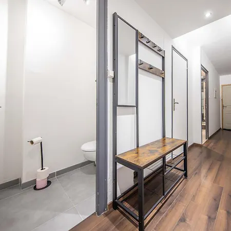 Bel Renove Avec De Beaux Volumes