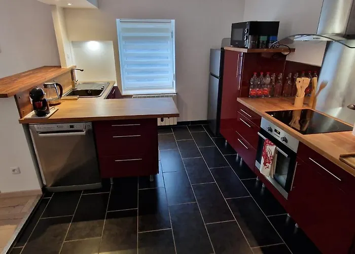 Bel Renove Avec De Beaux Volumes *