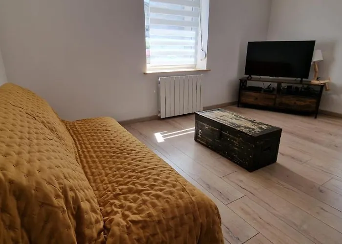 Bel Renove Avec De Beaux Volumes Apartmán