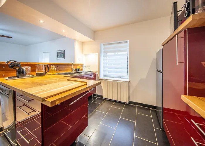 Bel Renove Avec De Beaux Volumes *